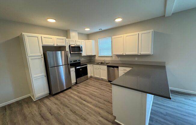 Brand New 3 Bed / 2.5 Bath Duplex! $250 Amazon Gift Card! *FIRST MONTH'S RENT IS FREE!*
