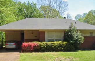 East Memphis classic home, beautiful!