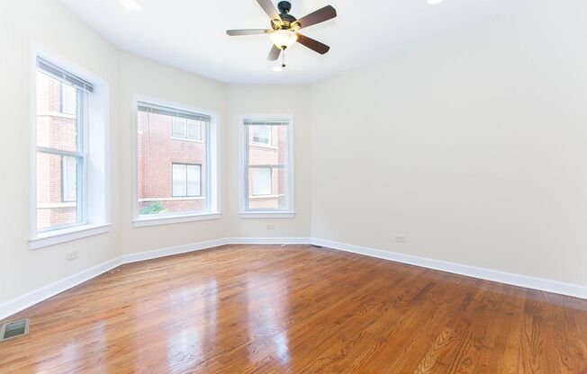 4 beds, 2 baths, 1,450 sqft, $4,750, Unit 853-1N