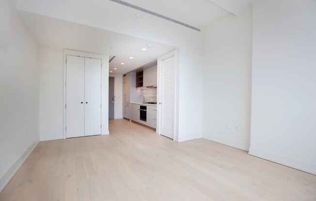 1 bed, 1 bath, 414 sqft, $3,400, Unit 531