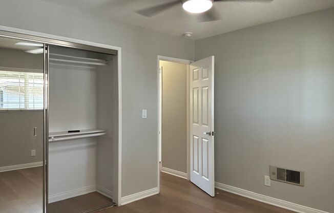 2 beds, 1 bath, 880 sqft, $2,730, Unit Q-47