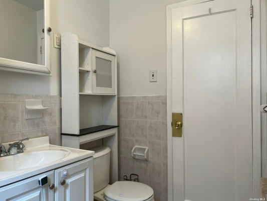 2 beds, 1 bath, $2,950