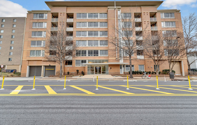 355 I Street SW
