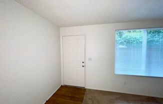 2 beds, 1 bath, 900 sqft, $1,595, Unit 2