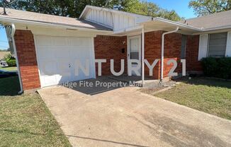 2 beds, 1 bath, $1,450