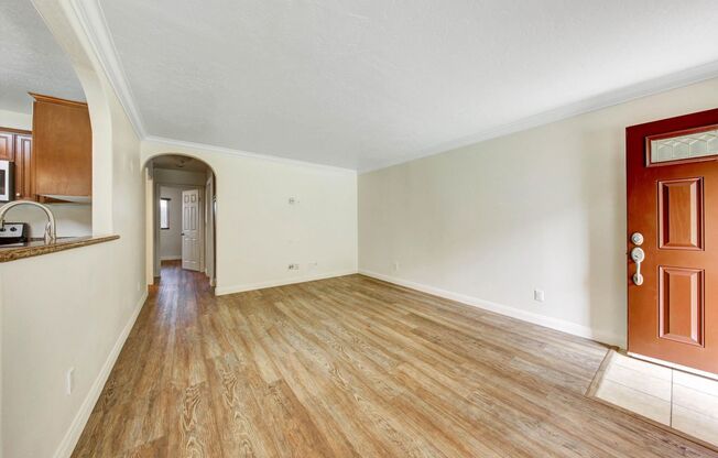 2 beds, 1 bath, $2,095, Unit # 47