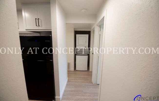 2 beds, 1 bath, 894 sqft, $1,599, Unit 23