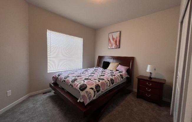3891 IVY HL DR
