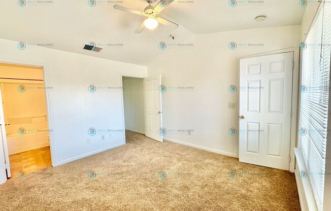 1/2 Month Free!  Come see this unique apartment that has 4 bedroom & 4 bathrooms!! It is less than 2 miles from UNR Campus!!