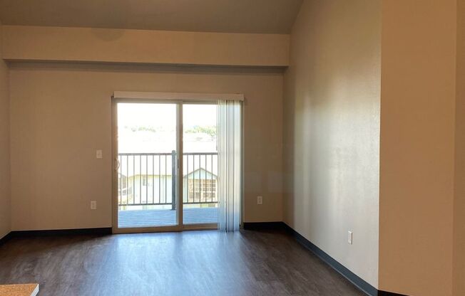 2 beds, 2 baths, 1,196 sqft, $1,550, Unit 305