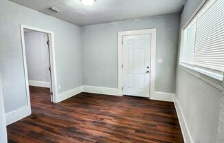 3 beds, 1 bath, $1,125