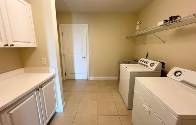 2 beds, 2 baths, $3,800, Unit # 3501