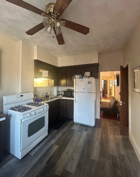 3 beds, 1 bath, 1,000 sqft, $3,800, Unit 4