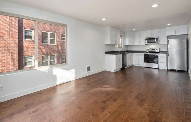 1 bed, 1 bath, 675 sqft, $2,140, Unit 22