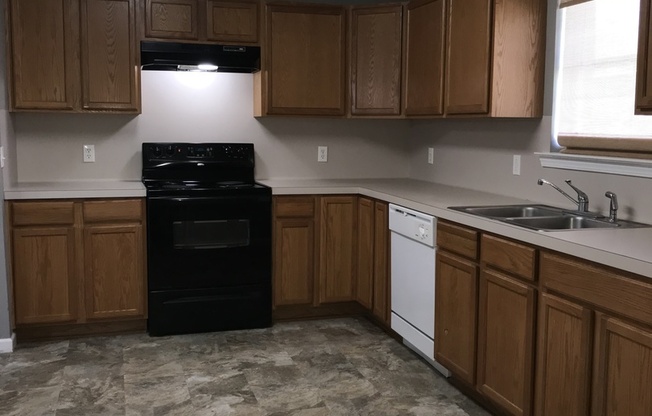 3 beds, 2 baths, $1,450