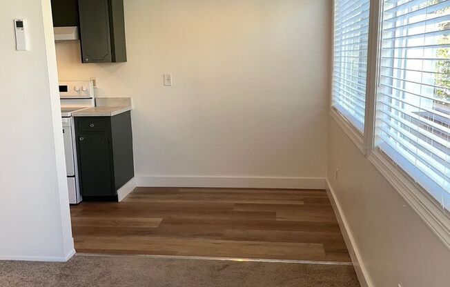 Freshly Renovated 1-Bed in Prime SE Portland – ½ Off First Month’s Rent!
