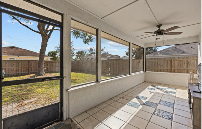 324 MONTGOMERY CT
