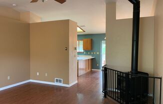 3 beds, 2 baths, $1,895