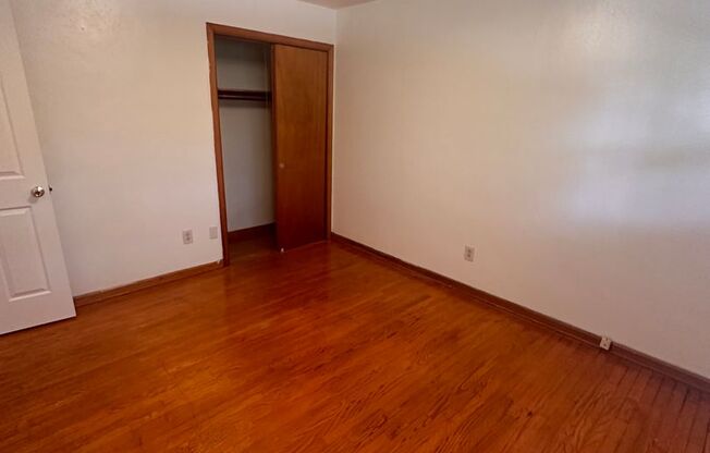 2 beds, 1.5 baths, 900 sqft, $1,440, Unit F-11