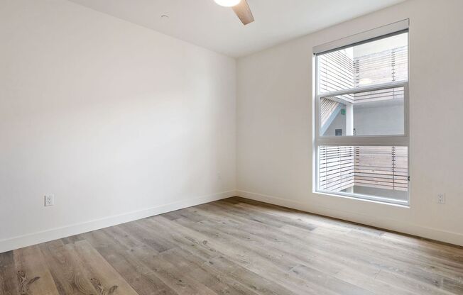 2 beds, 2 baths, 979 sqft, $5,395, Unit 304