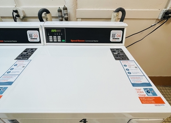 2 beds, 1 bath, 821 sqft, $3,500, Unit 7