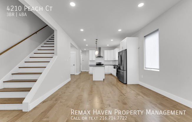 4210 PEACH CT