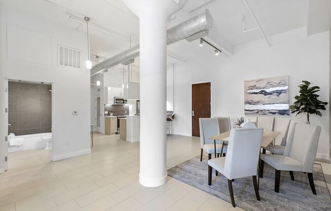 2 beds, 1 bath, 1,100 sqft, $2,700, Unit 407