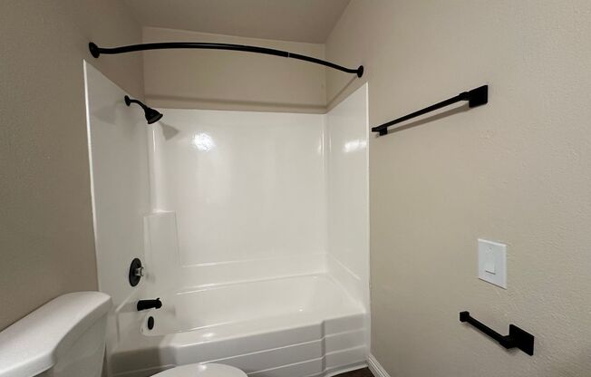 2 beds, 1 bath, 772 sqft, $2,475, Unit 55
