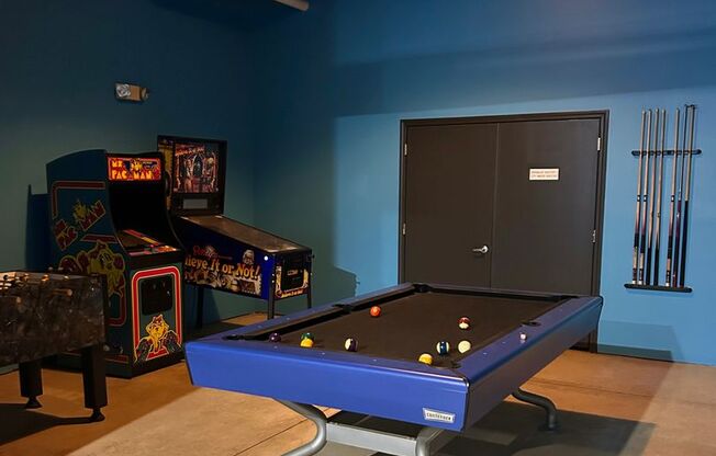 2 beds, 1 bath, 1,220 sqft, $1,850, Unit 328