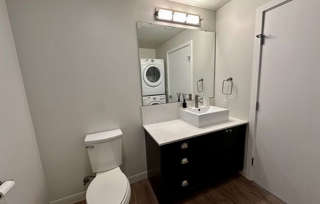 Studio, 1 bath, 412 sqft, $1,695, Unit Unit 301