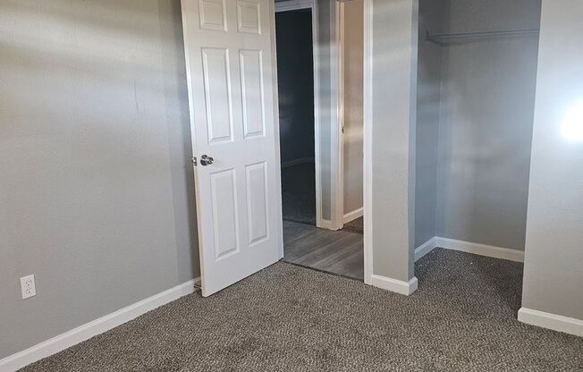 3 beds, 1 bath, $1,550