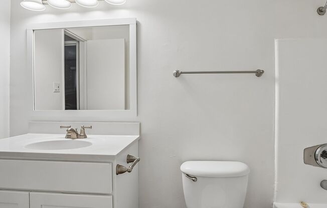 1 bed, 1 bath, 775 sqft, $2,545, Unit 41
