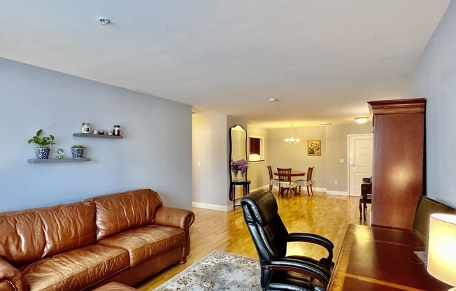 2 beds, 2 baths, 1,152 sqft, $3,800, Unit 211