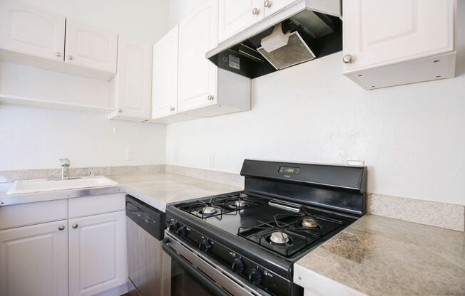 2249 San Antonio Ave.