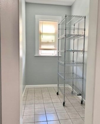 3 beds, 1 bath, 1,350 sqft, $2,700, Unit 1