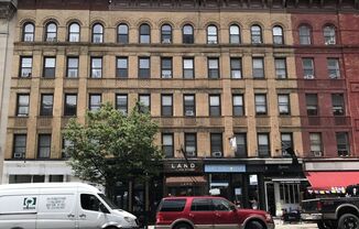 452 AMSTERDAM AVE