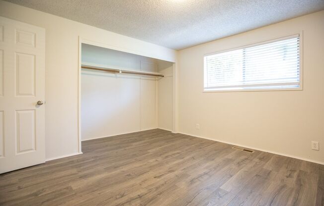 2 beds, 1 bath, 967 sqft, $1,395