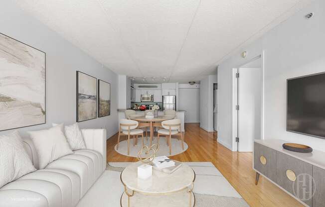 1 bed, 1 bath, 704 sqft, $5,300, Unit N5E