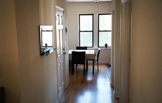 Must see this inviting 1 bed/1bath FIRST floor condo with WASHER/DRYER in unit! ALBANY PARK AREA! AVAILABLE 11/15/24