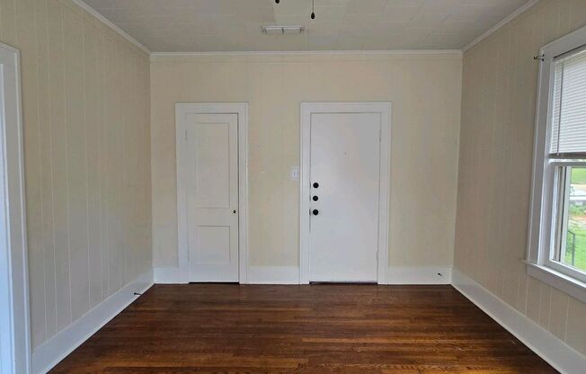 420 S Spring Ave LEASE UP ONLY