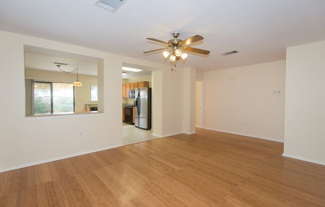 Well Maintained, Lovely South East Austin Home, Move In Ready