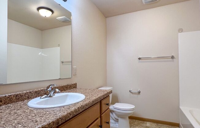 2 beds, 2 baths, 1,286 sqft, $1,550, Unit ML 525-05