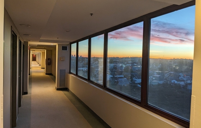 1 bed, 1 bath, 975 sqft, $2,800, Unit 9