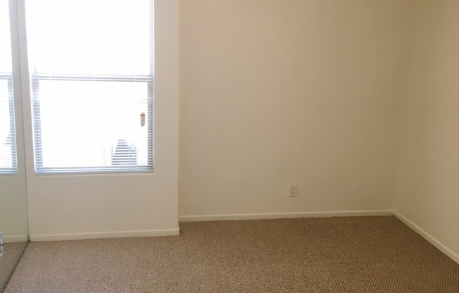 2 beds, 2 baths, $4,300