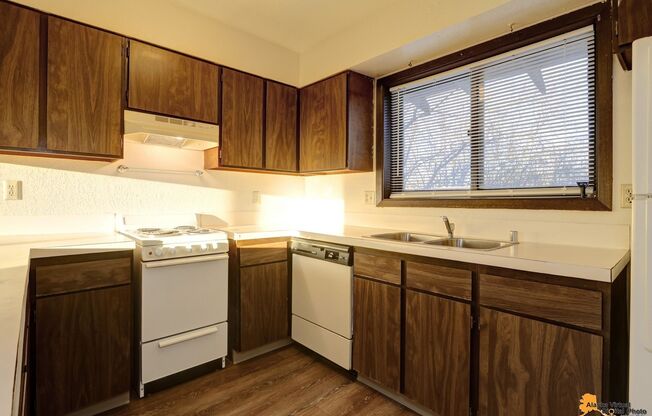 1 bed, 1 bath, $1,095, Unit 312