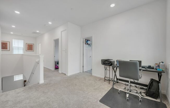 4 beds, 3 baths, $2,900