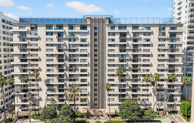 2 beds, 2 baths, 1,352 sqft, $4,895, Unit 1514