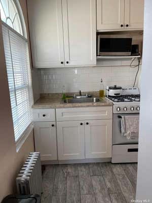 1 bed, 1 bath, $1,800