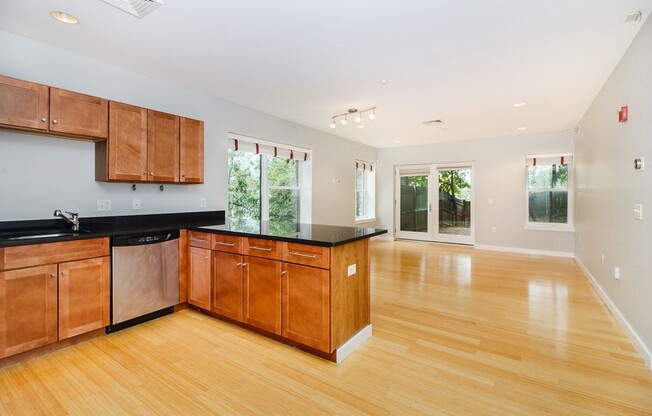 99 CHESTNUT HL AVE