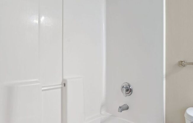 2 beds, 2 baths, 1,138 sqft, $1,895, Unit N102